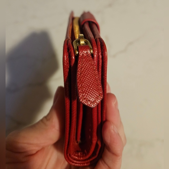EUC PRADA WALLET - Picture 15 of 16